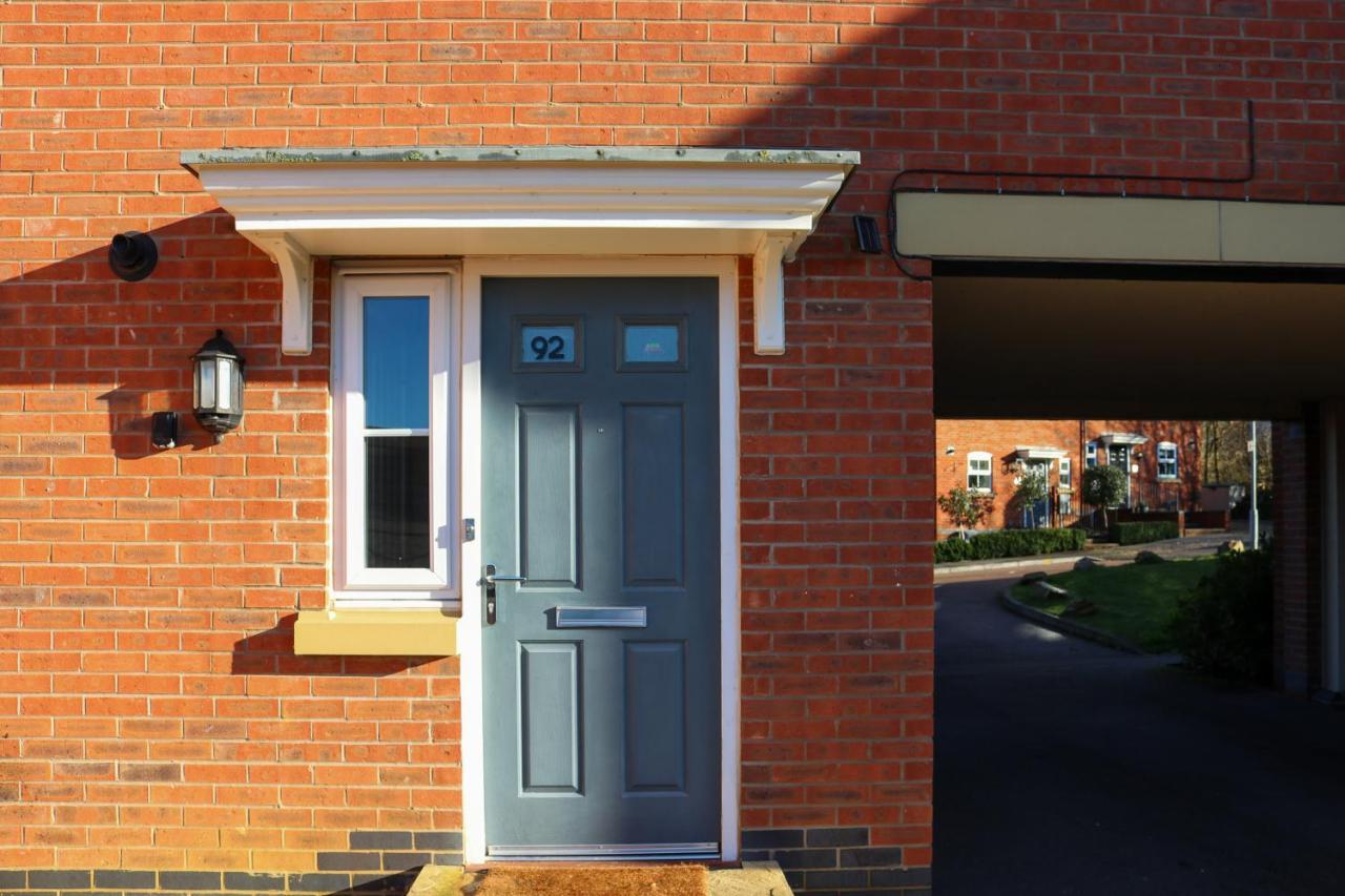Chichele House, Sleeps 8, Nr Rushden Lakes, Allocated Parking, Corporate Welcome Higham Ferrers Εξωτερικό φωτογραφία